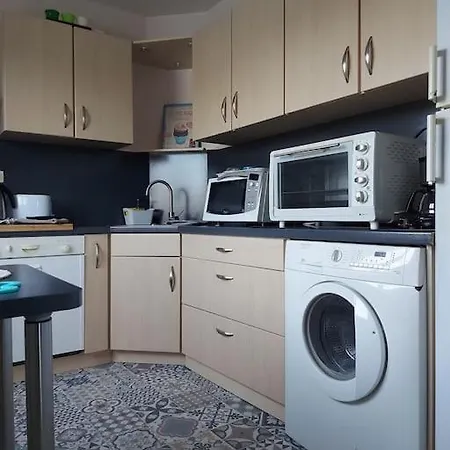 Petit Bonheur * וויסטרהאם